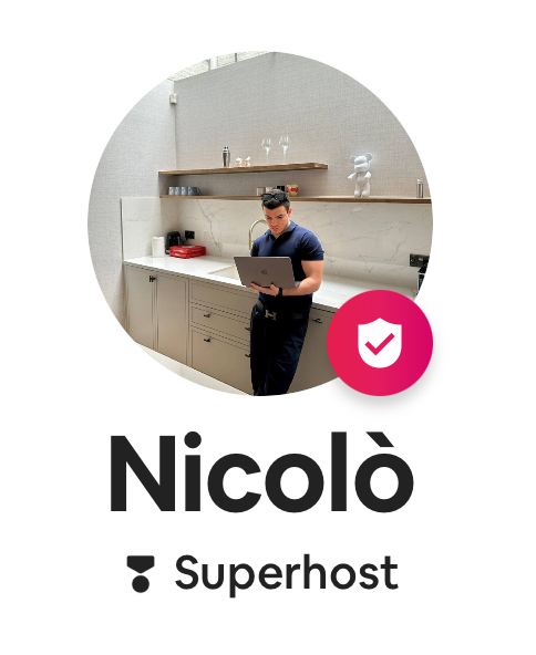 Nicolò Mignacca, Superhost Airbnb